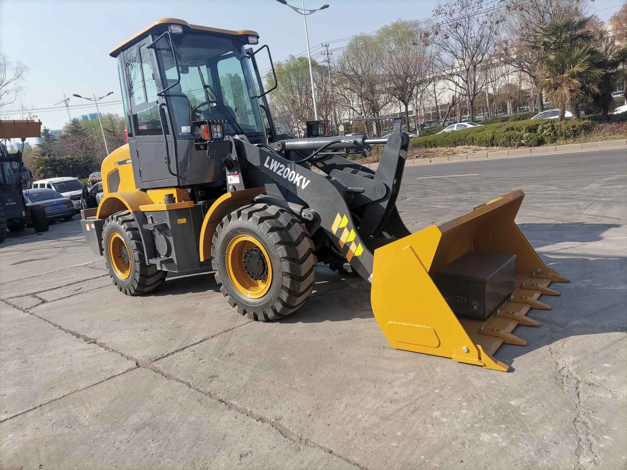 Factory Original Mini Wheel Loader LW200KV 2ton Diesel Wheel Loader for Sale