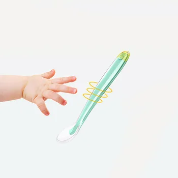 Wholesale baby feeding supplier baby accessories silicone baby training spoon