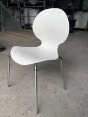 Mexico Popular Stackable Dining Room Plastic Chairs With Metal Legs