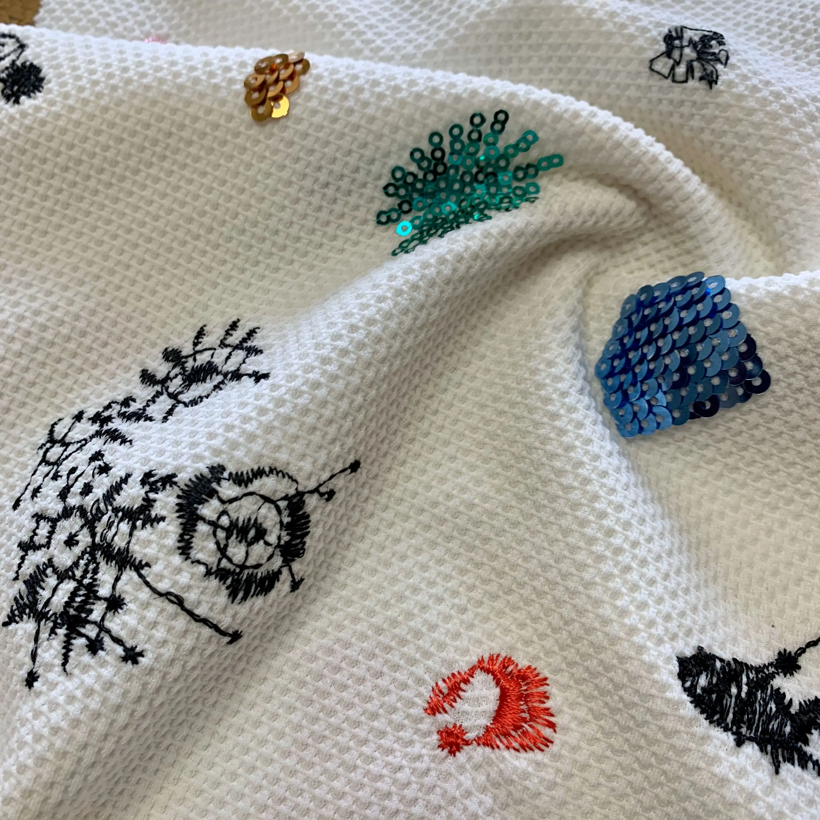 M891149 shaoxing wholesale 100% polyester chemical embroidered lace fabric embroidery fabric