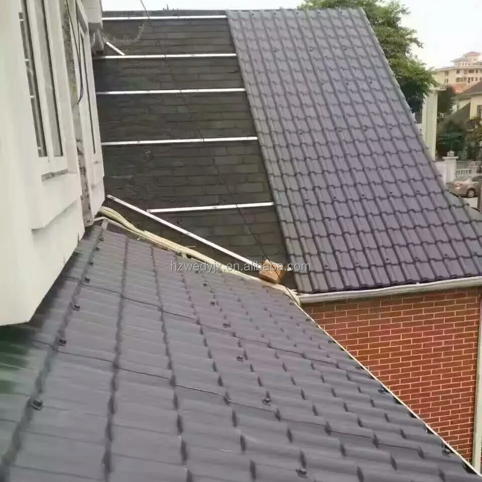 Машина для изготовления роскошной потолочной черепицы из ПВХ с резиновым покрытием машина гофрированного пластика синтетической