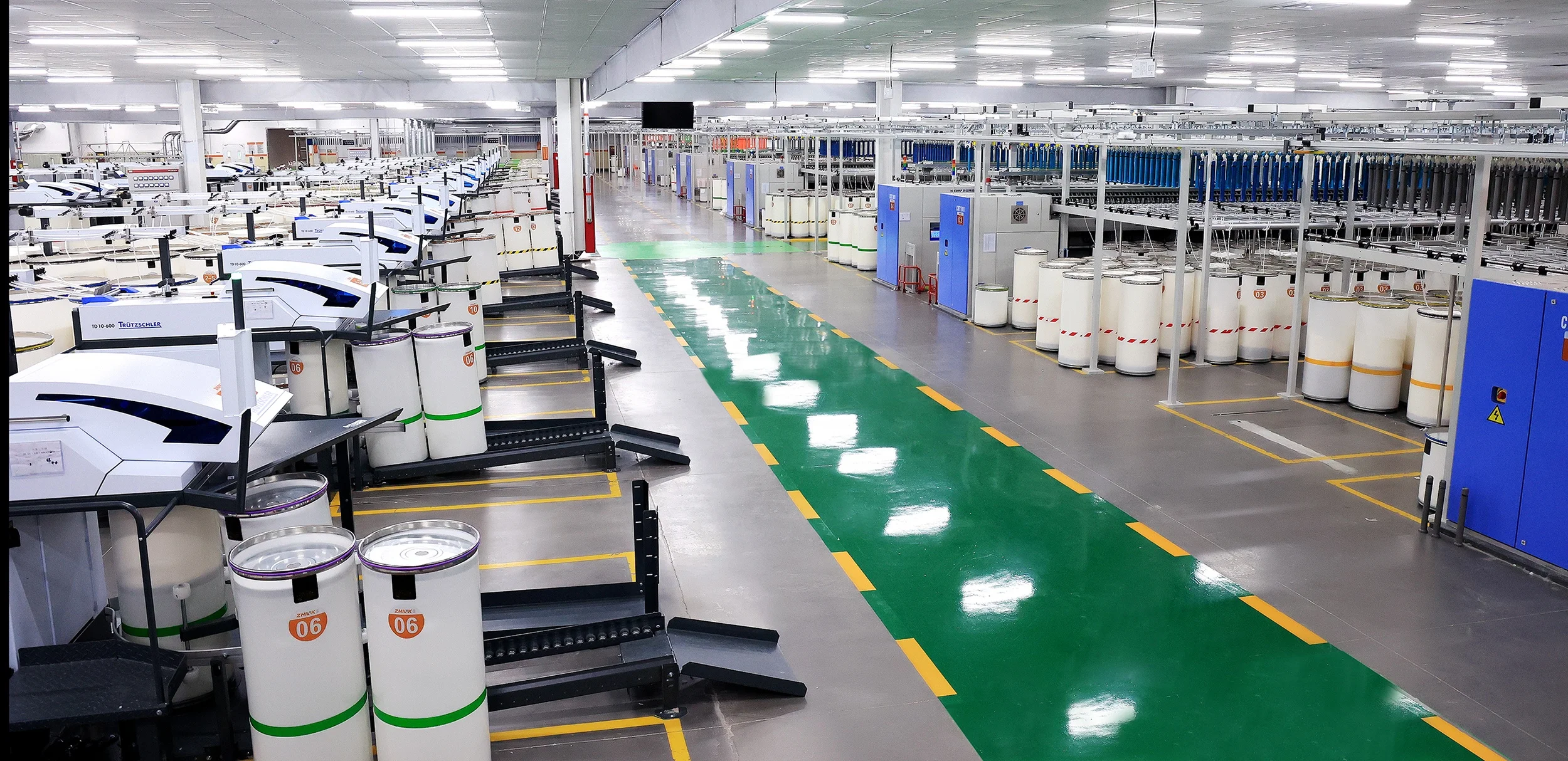 65% Polyester 35% Bamboo NE40/1 Siro Compact Blended Yarn for Weaving and Knitting Raw White