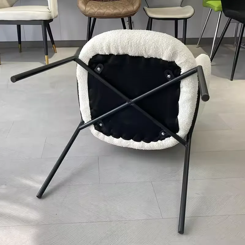Low Price Fashion Design White Nordic Soft Cushion Velvet Restaurant Chair Kitchen Chair Velvet Teddy Fabric Dining Chair