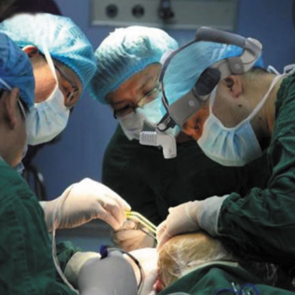 2024 Hot 5W LED Wireless Headlight Integrated Dual Battery Operation Electric Power Veterinary ENT Dental Surgical Room Use