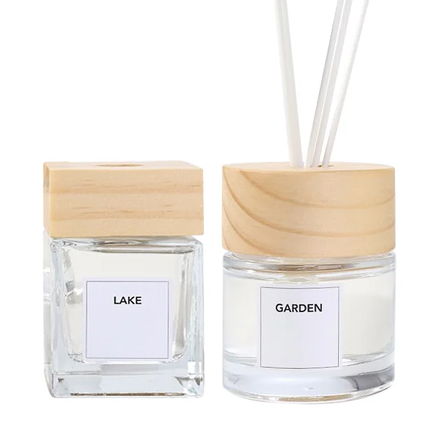 Vietnam Plug In Aroma Fiber Stick Reed Black Glass Diffusers Bottle Set With Wood Lid For Hotel