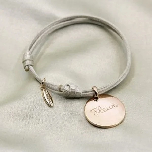 Wholesale custom logo Oval coin heart pendant stainless steel bracelet Female brhelp rope gift bracelet 18K gold