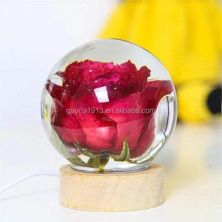 Luxury Cute Real Flower Ball Night Light Pressed Flower Crystal Wood Base Led Night Light Decoration Atmosphere Light