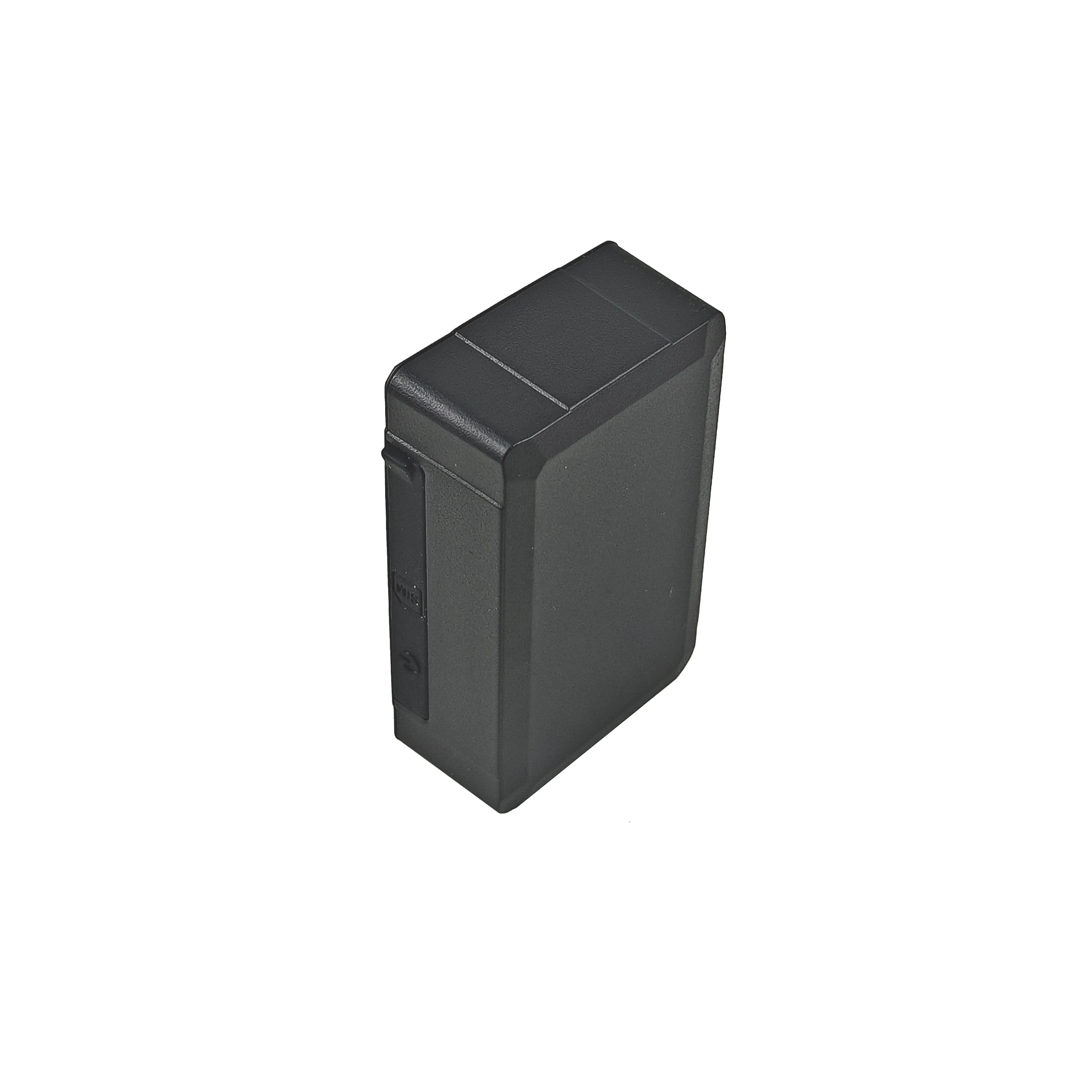 850MAH Mini Wireless car tracker 2G GPS Locator real time tracking device for kids bags luggage assets portable positioner