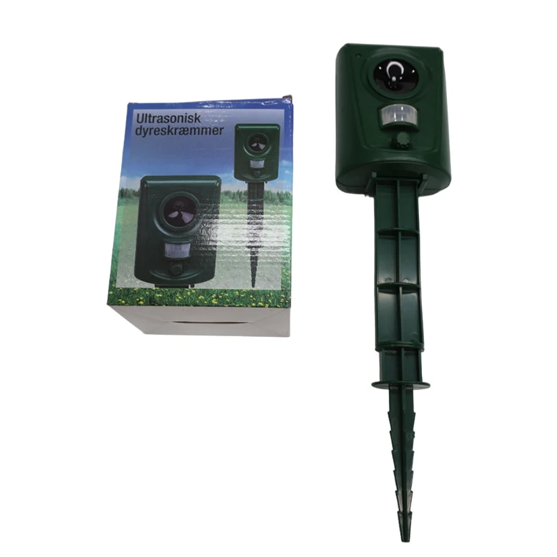 Outdoor Ultrasonic dog repellent device Solar cat repeller for garden Ultrasonic repellent