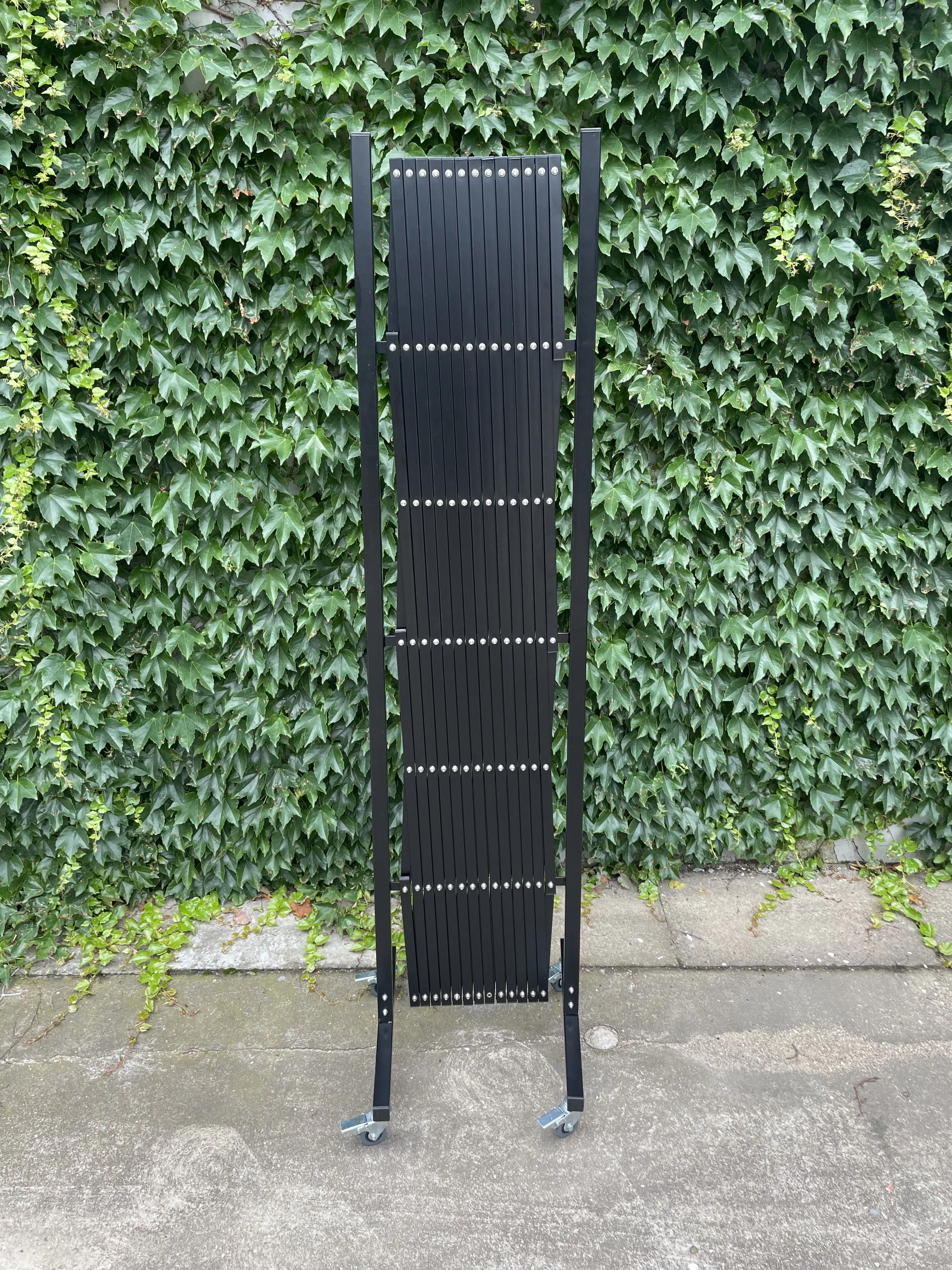 Factory Direct Retractable Security Scissor Gate Aluminum Steel Folding Gate for Indoor Use Outdoor Fold Metal Security Barrier