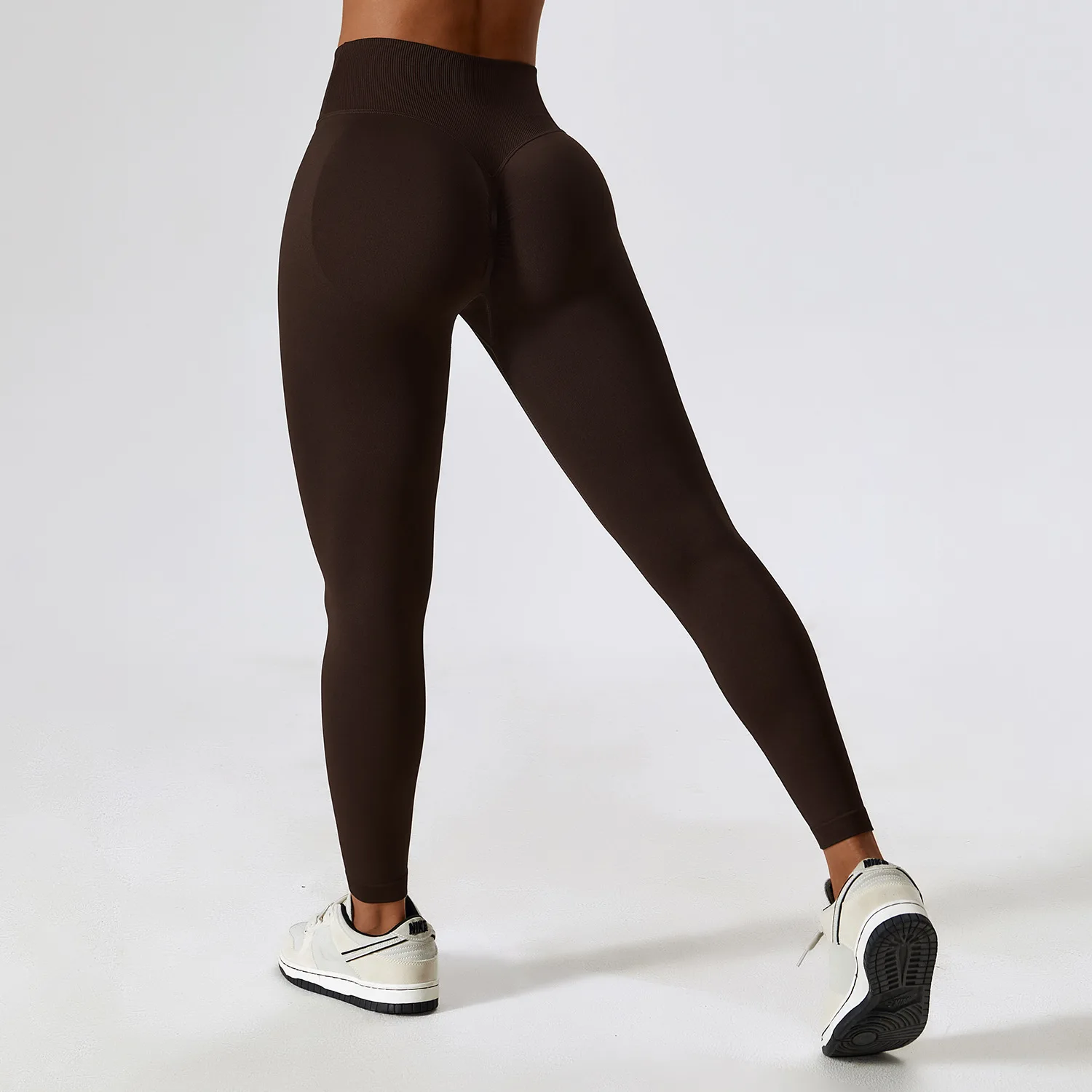 Wholesale High Quality Seamless V Cut High-waisted Butt-Lifting Running Fitness Leggings  Gym Workout Leggings For Women