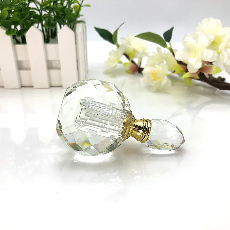 Wholesale 3ml Empty Round Shape Crystal Decorative Luxury Crystal Oil Perfume Attar Bottle