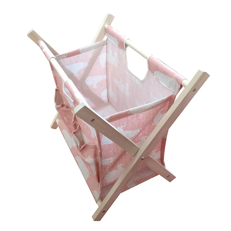 Деревянный стеллаж для магазина с бабочками