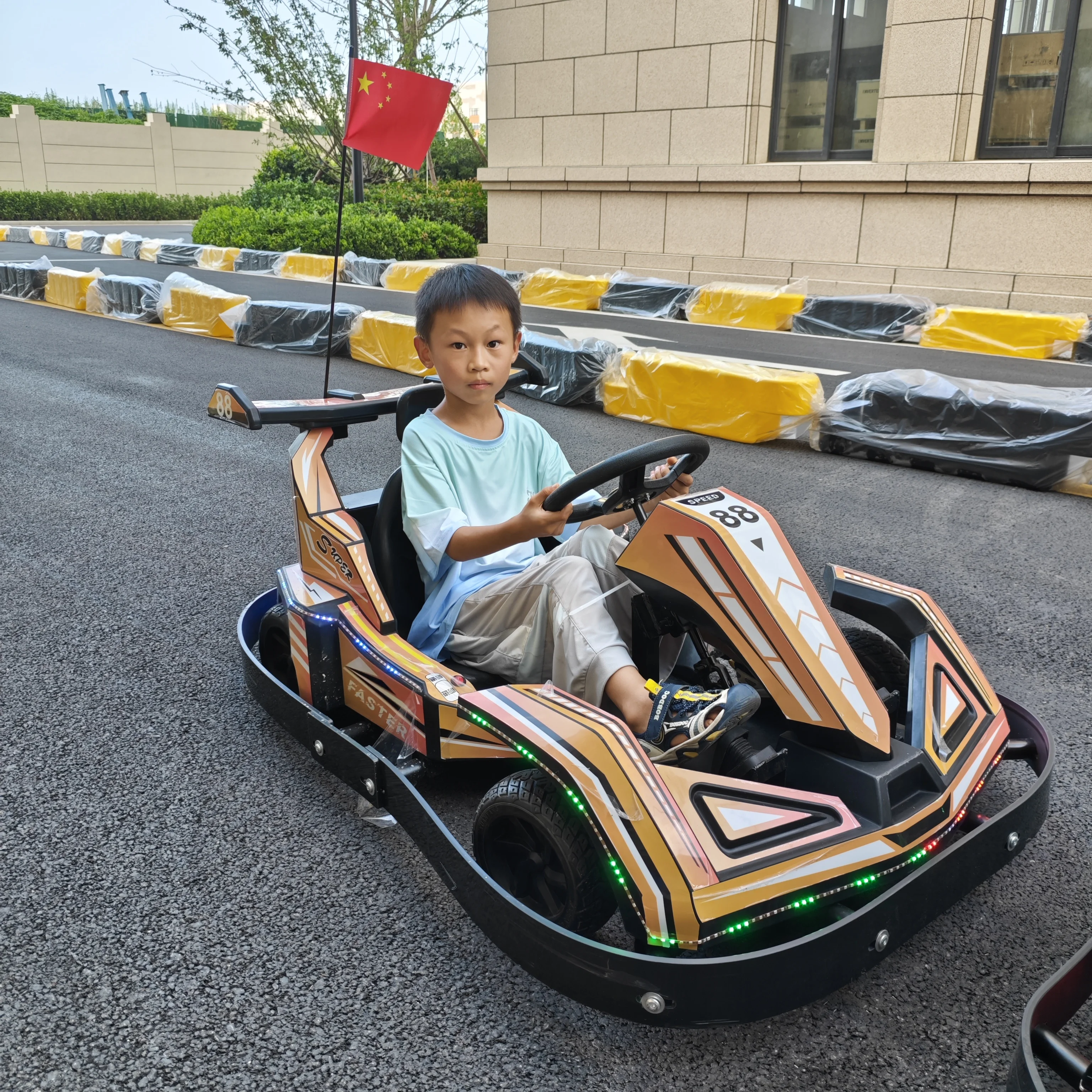 2024 Hot Selling Outdoor Electric Karting Car 24v Racing Go Kart For Children Use For Fun