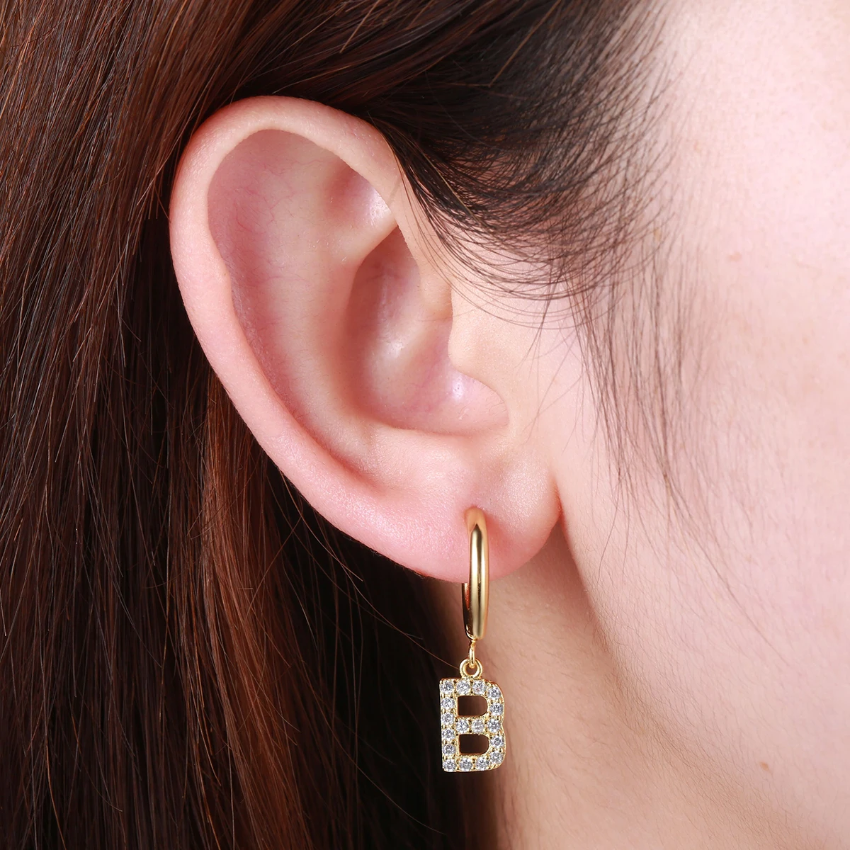 Custom Women Fashion 18K Gold Chunky Charm Earring Set Designer Korean Drop Star Pearl Flower Heart Stud Hoop Huggie Earrings