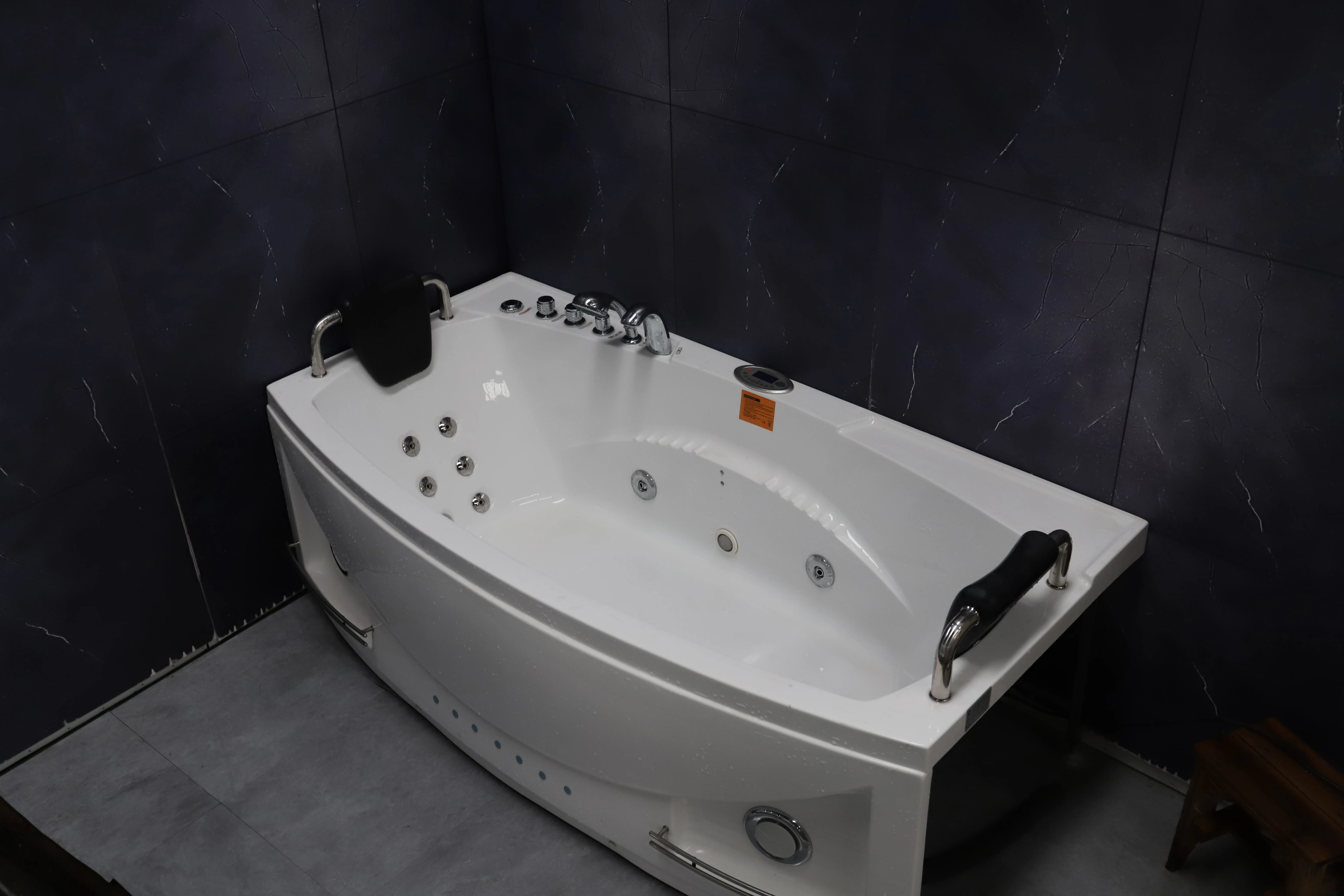 Free Standing Spa Bathtub Mini Luxury Bathtub Sale Stone Accessory Style Asian Technical Design Support Material Origin Type Gua