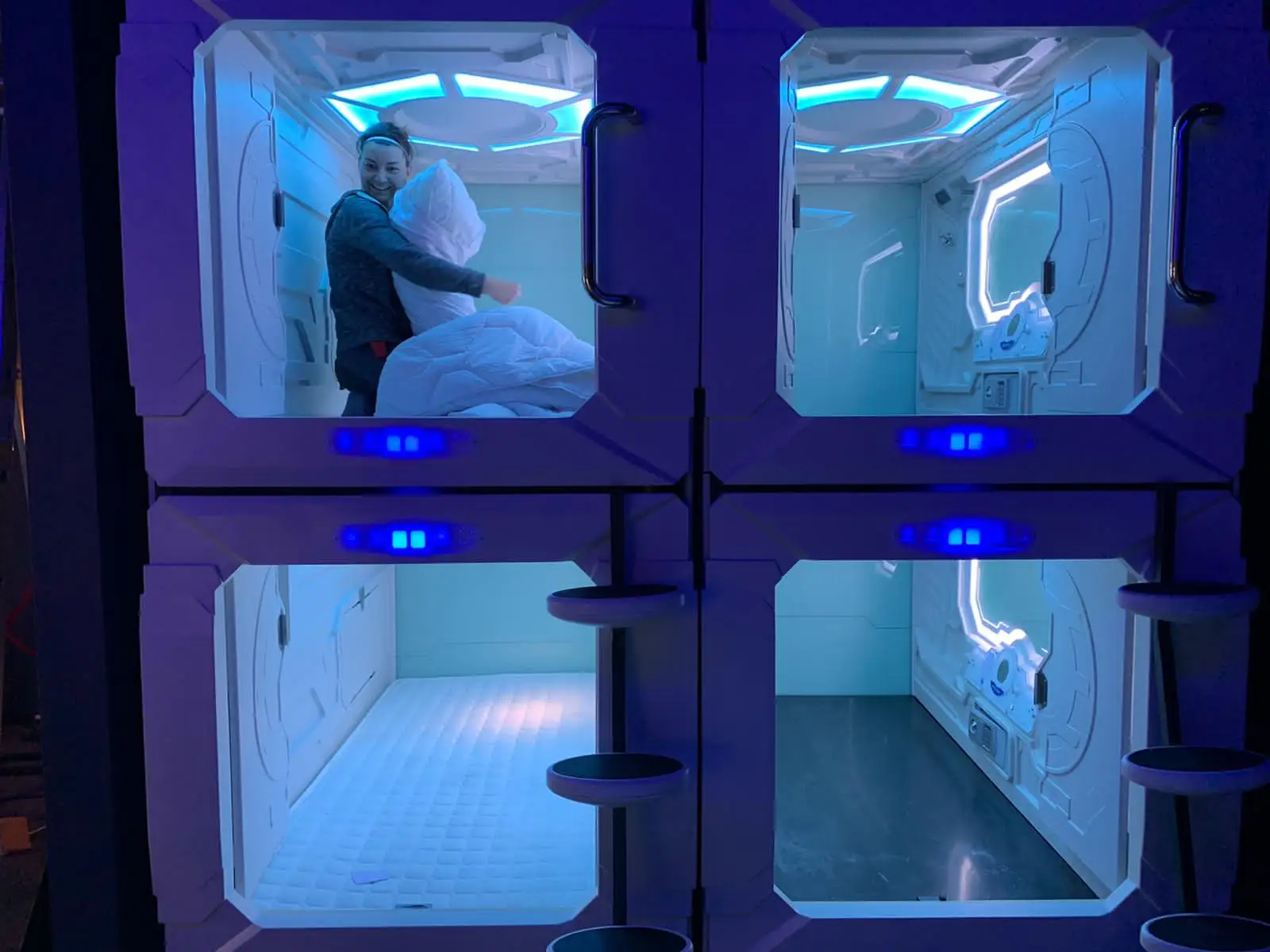 WE New Design Office School Sleeping Bunk Bed Pod ABS Cabin Vertical Capsule Bed For Sale