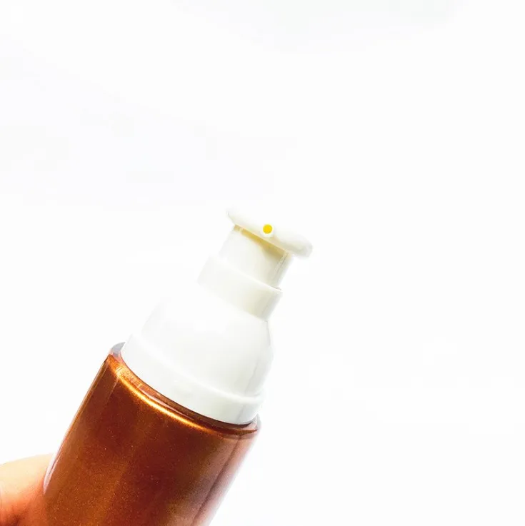 
3 Colors Private Label Makeup Highlighter Born to Glow Liquid Illuminator Bronze Body And Face Shimmer Oil 