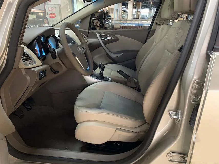 Дешевые подержанные автомобили Седан Buick Hideo 2014 GT