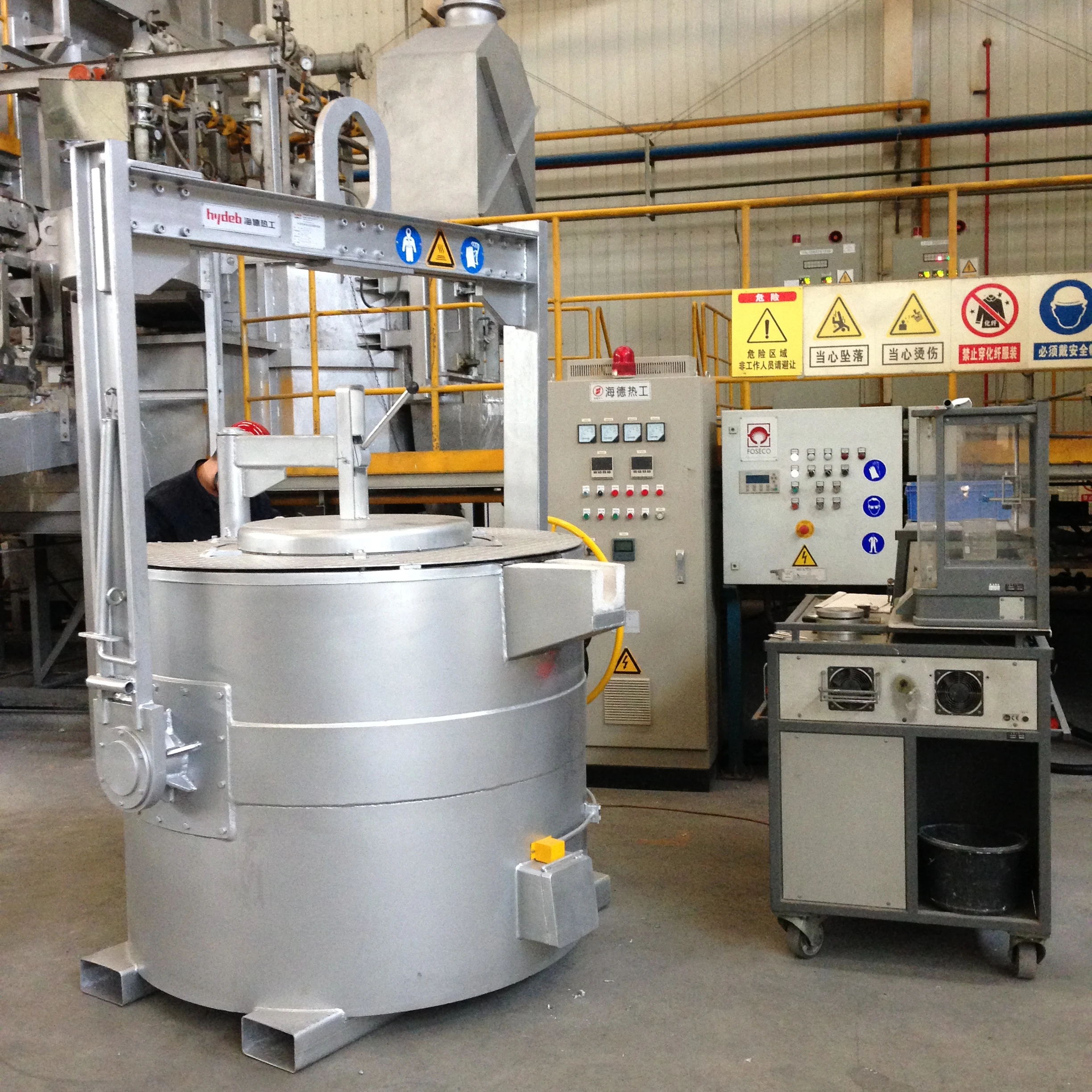 800KG 950 Deg Oil Fired Aluminium Melting Furnace Types For Casting