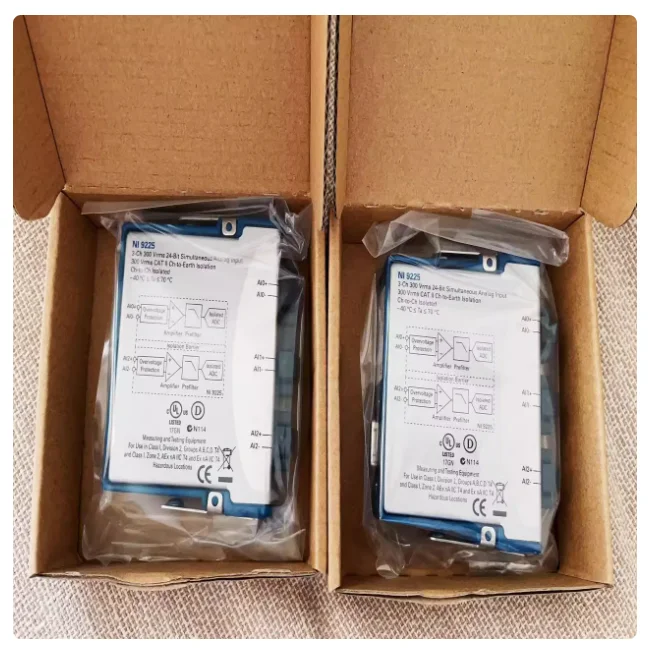 100% новых национальных инструментов ни cDAQ-9188 шасси CompactDAQ-8 слот Ethernet 781424-01 оригинал