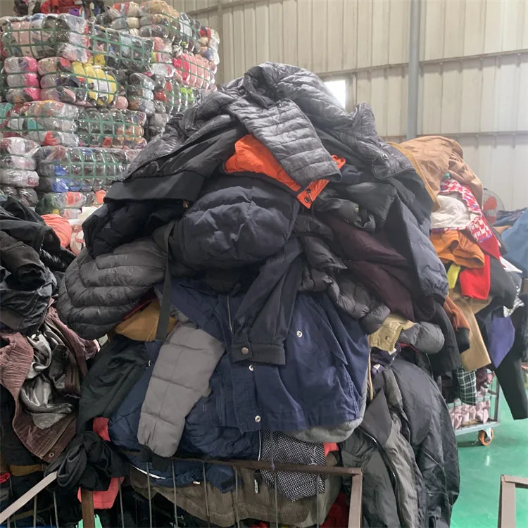 Second Hand Winter Clothes Container Mixed Man Woman And kids used  winter clothes