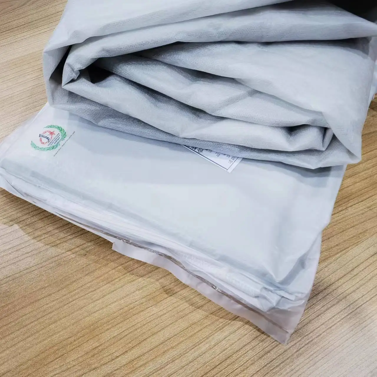 Graphene New! Travel-Safe Disposable Cover Sheets Disposable Comforter Cover,Pillowcases, Perfect for Hotels & Trips (King Size)