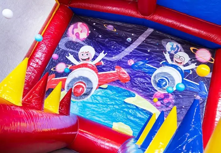 Space Race Themed Inflatable Interactive Custom Shooting Game Challenging IPS System for Shooting Gallery for Outdoor Activities