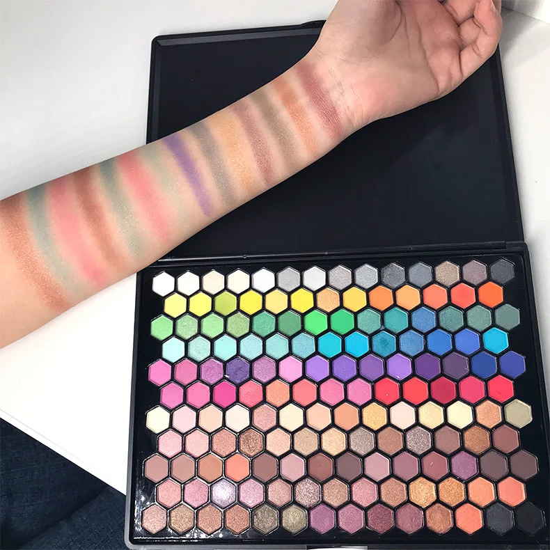 Makeup Academy Stage Makeup High Color Rendering Multichrome Natural Makeup Eyeshadow Palette