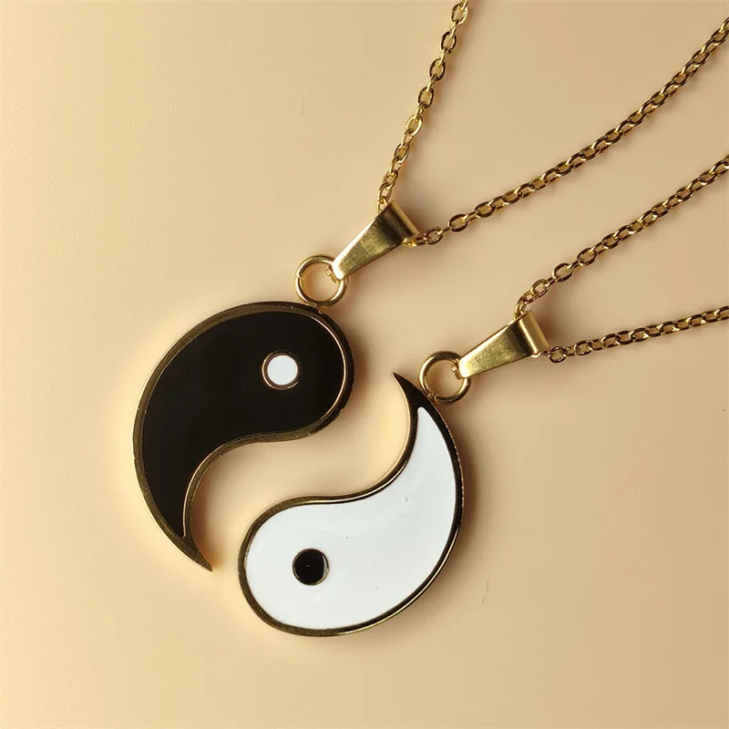 2022 Hot Sale Unisex Chinese Vintage Black White Enamel Stainless Steel Pendants Couple Yin Yang Necklace