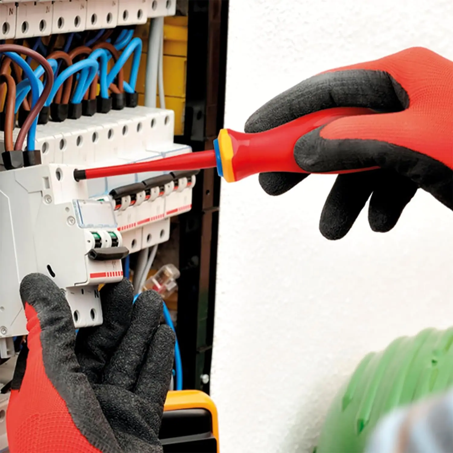 1000v high voltage verified VDE Magnetic Multifunctional Ergonomic Safety certified Dielectric insulated tool screwdriver