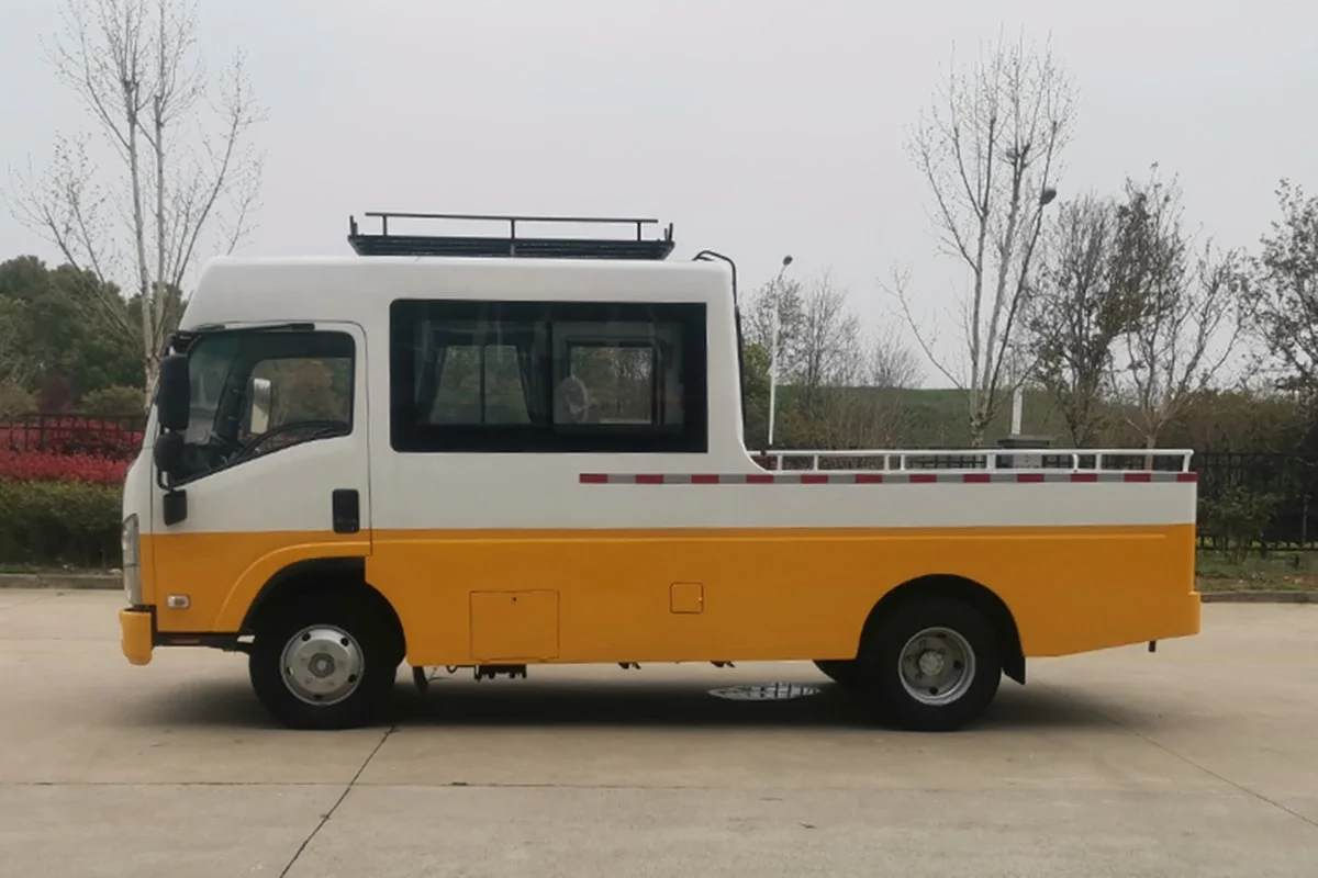 2023 Isuzu KV100 Новый турбодизельный фургон RWD механическая коробка передач Euro VI Standard левое рулевое управление 2 25 метров инженерный автомобиль