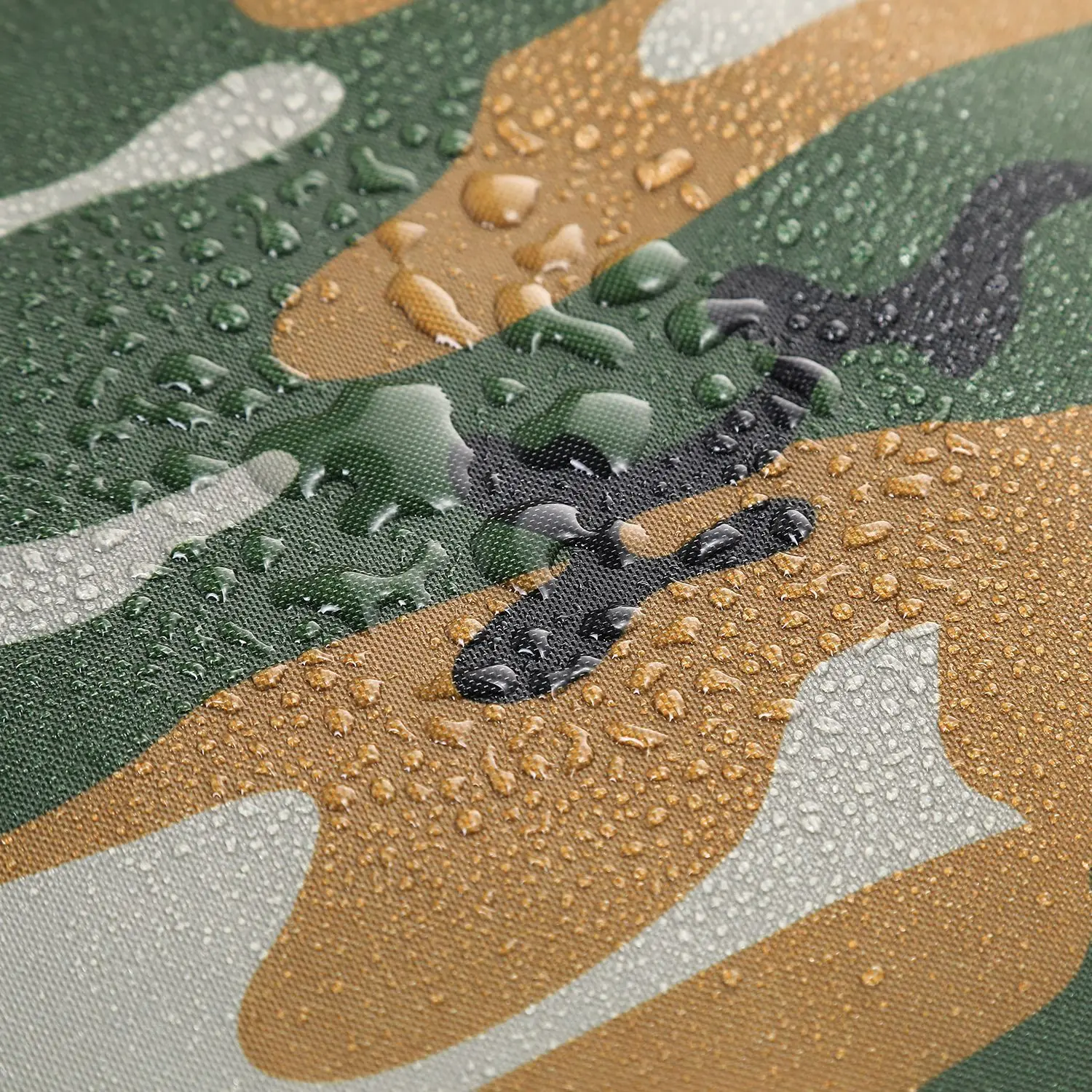 Camouflage Printed 420D Oxford Fabric with Silver Coating for Tent Bags