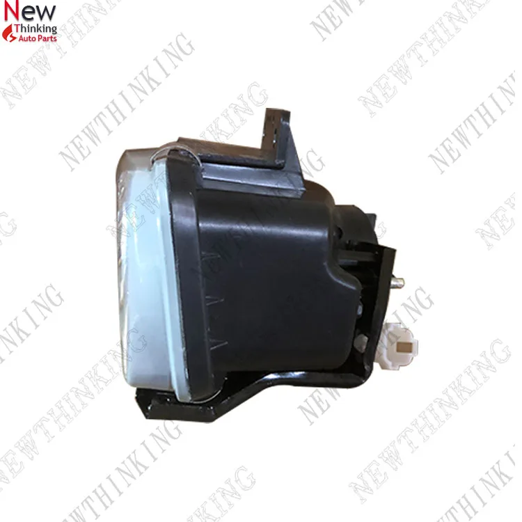 Wholesale old style fog light halogen bulb bumper fog light for Isuzu 700p NPR2009 NQR2012