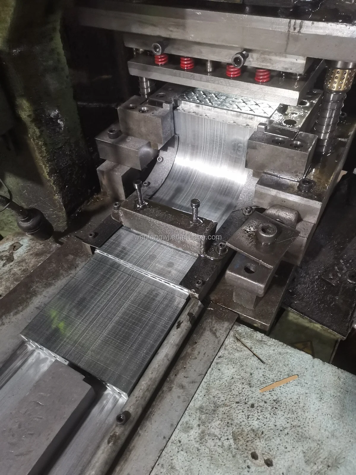 Galvanized Brick Tie, Corrugated wall Ties/Brick Ties, Zig-zag electro galvanized brick wall tie manufacturer in China