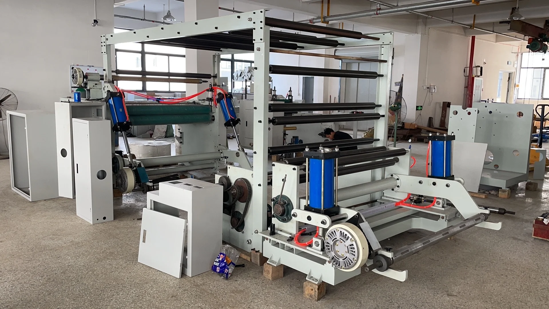 Automatic paper roll slitter rewinder machine and slit rewinding machines for the paper film non woven tape