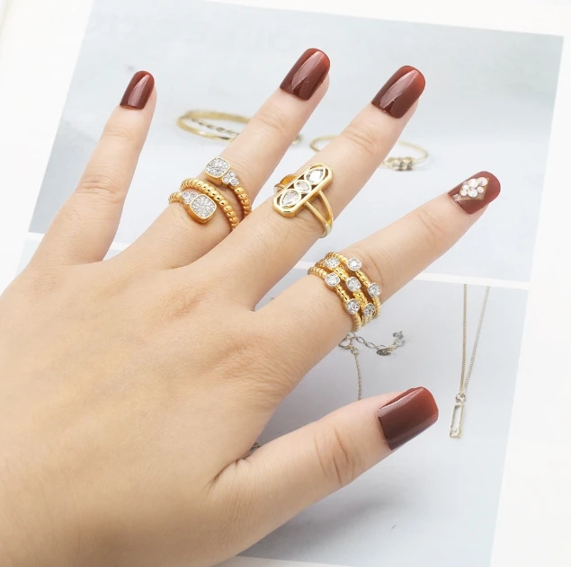 Wholesale Gold Plated Pearl Ring Dainty Gold Plated Rhinestone Knot Ring For Women Girls