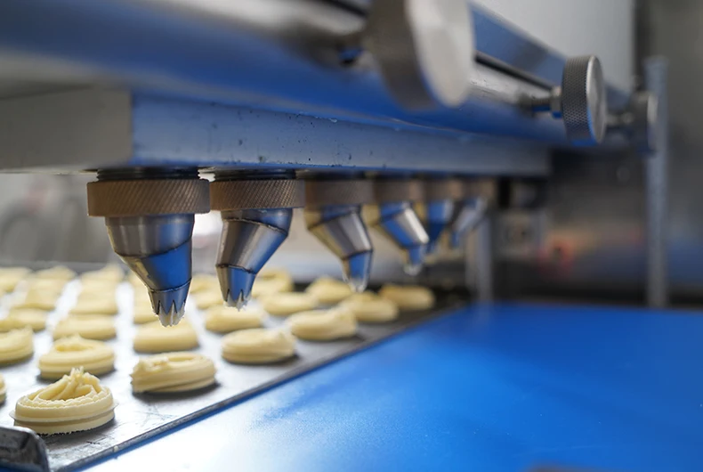 High efficiency automatic cookie bakery line equipment cookie machine biscuit cookie depositor industrial biscuit maker line