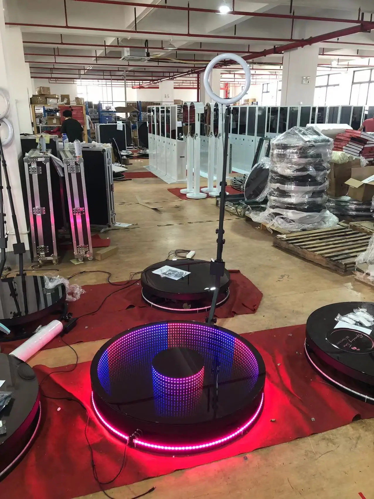 Professional Electric 360 Photo Booth 5 People Telecomando Shenzhen Photobooth Pole 100cm Infinite Glass Platform for Party