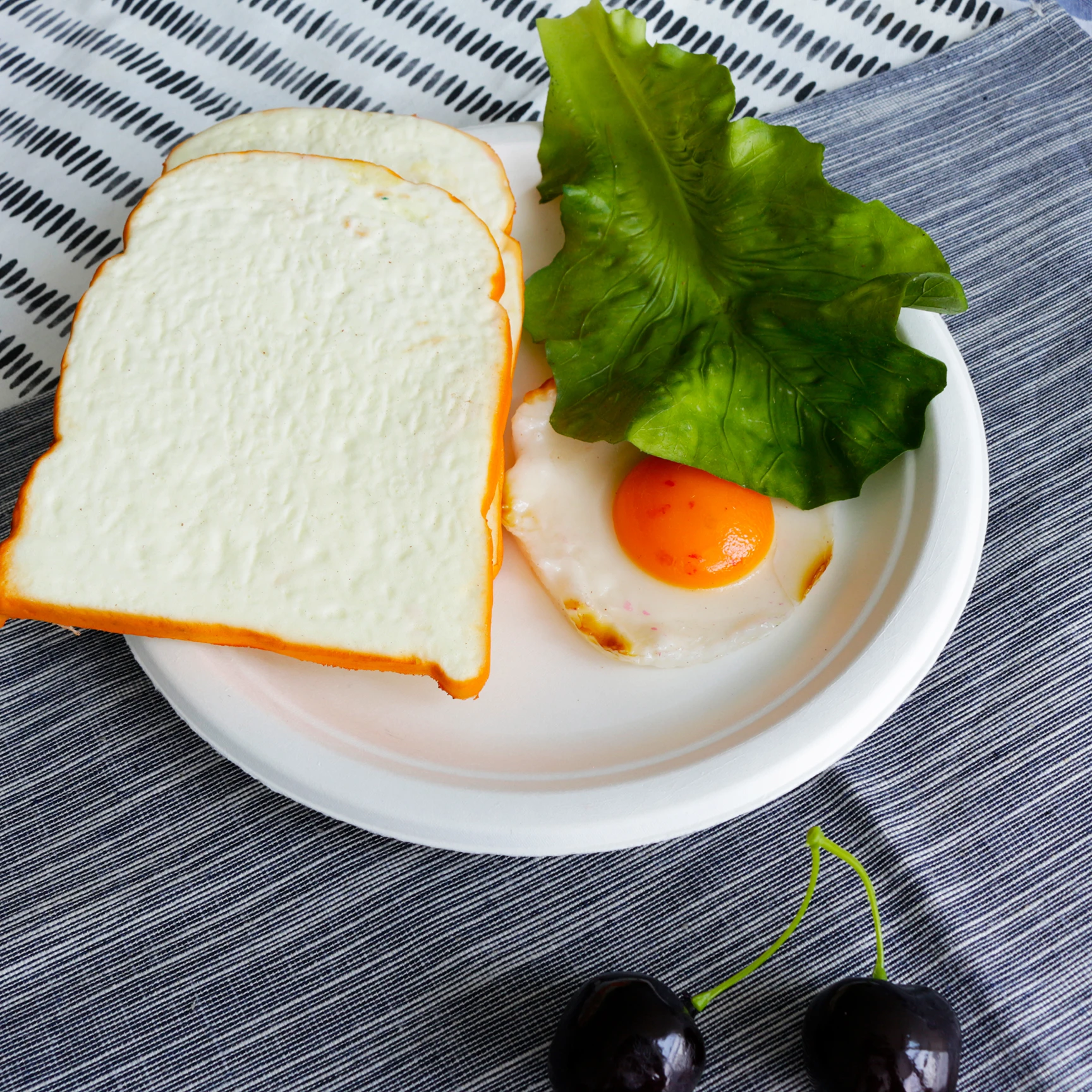 Easy to clean International popular Foam Silicone Baby Plate Dinnerware Kitchen Plate