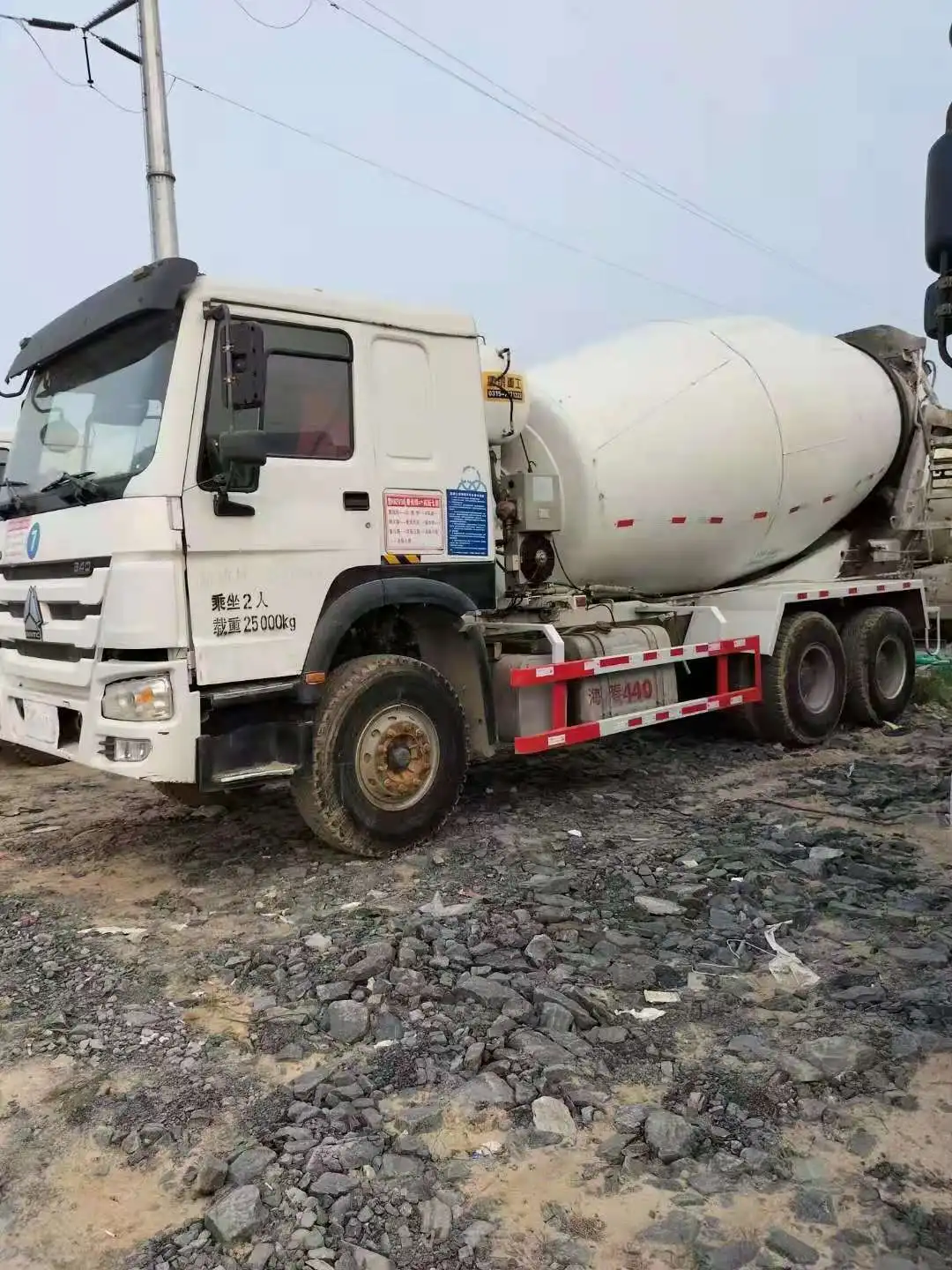 
Original original second-hand HOWO concrete mixer truck, China National Heavy Duty Truck 
