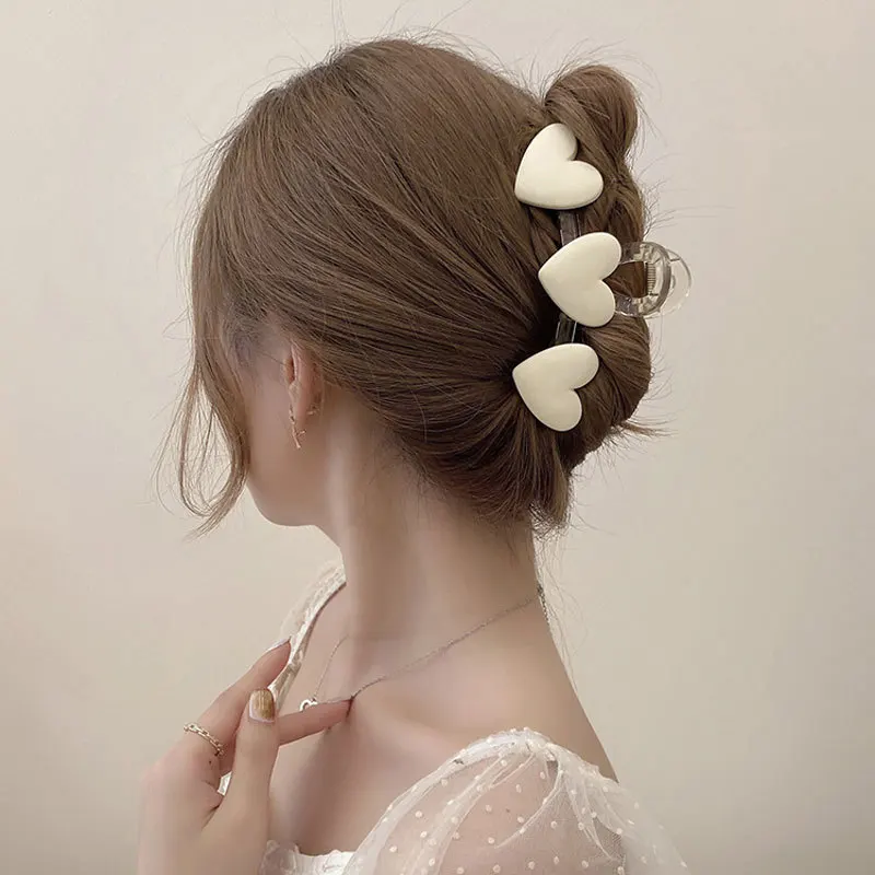 Oem Wholesale Custom Korean Large  Hair Claws Simple Elegant Heart  Shark Hair Clip  Blue Plastic Hair Claw Clip