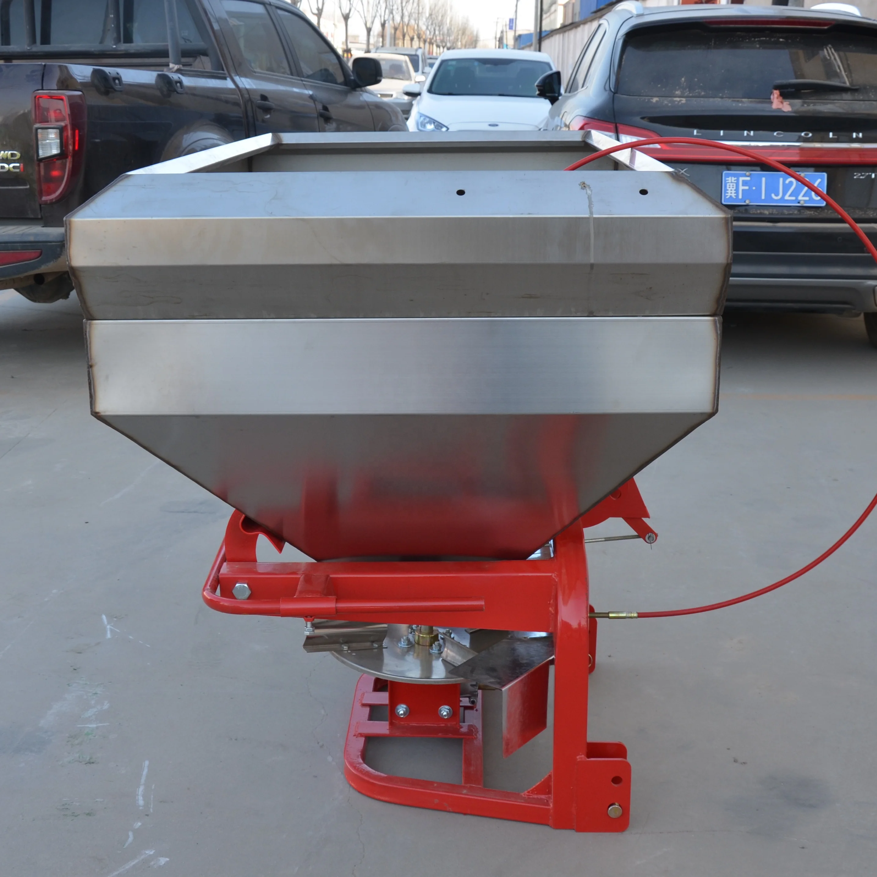 Agricultural tractor 3 point mounted double-disc stainless steel  Farm Fertilizer Spreader