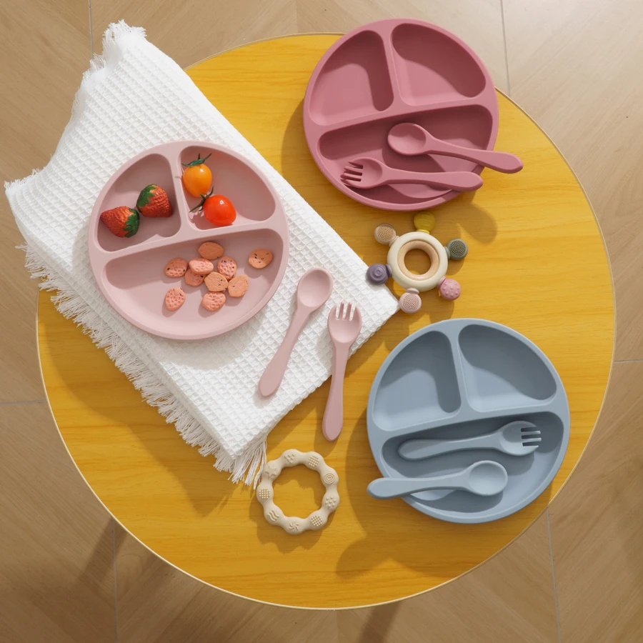 Горячая распродажа современная детская посуда мягкая продукт для кормления без Bpa силиконовый детский набор еды с вилкой 4 присоски