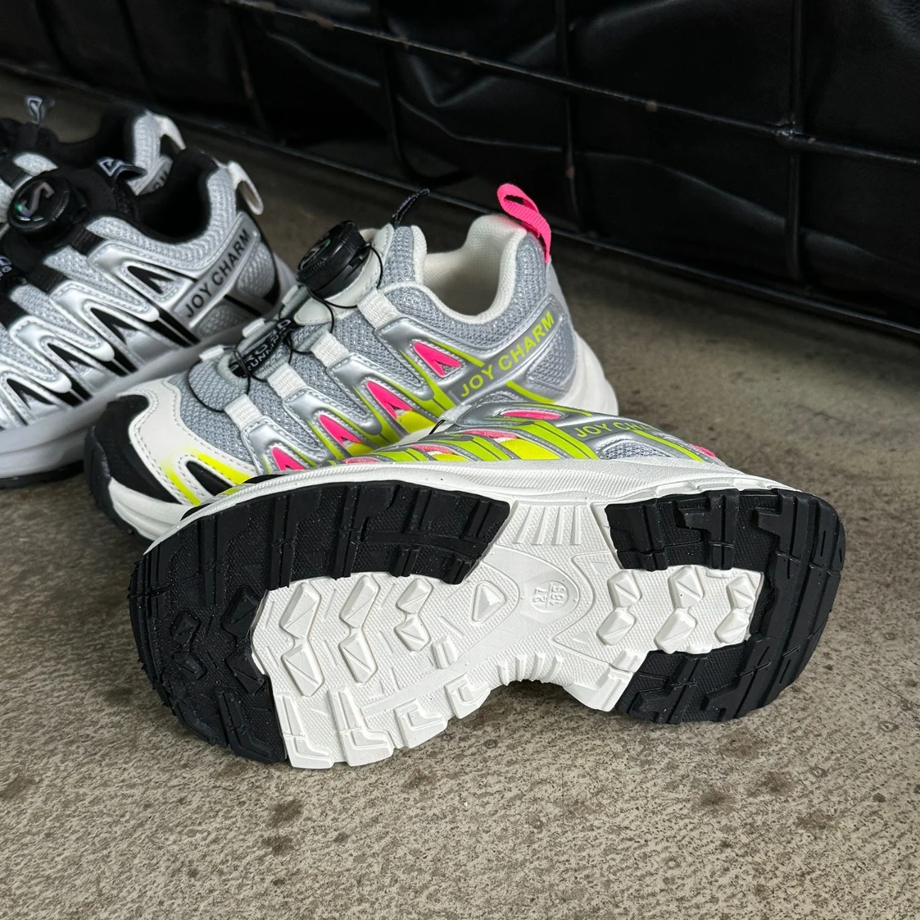 2024 Fall New Kids Sneakers Boys Swivel Mouth Outdoor Hiking Shoes Girls Light Casual Shoes