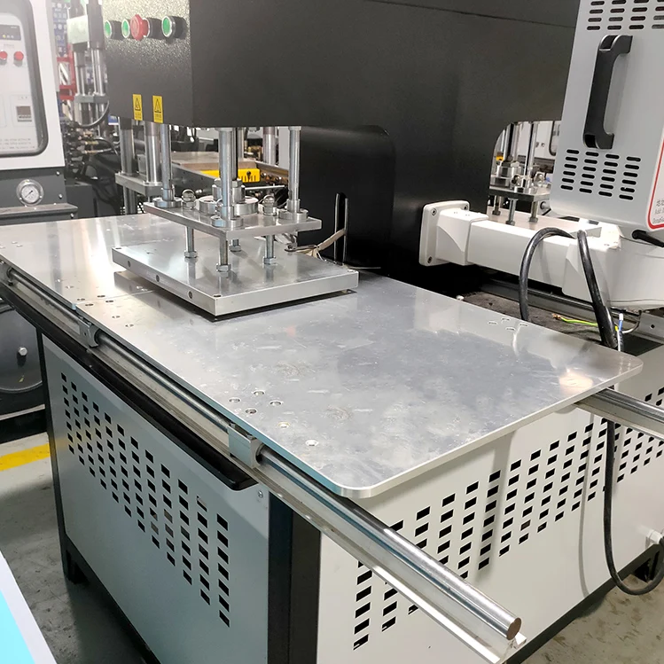 3D flat plate embossing machine double head station PLC automatic fabric sportswear shoe hat rubber logo printing machine