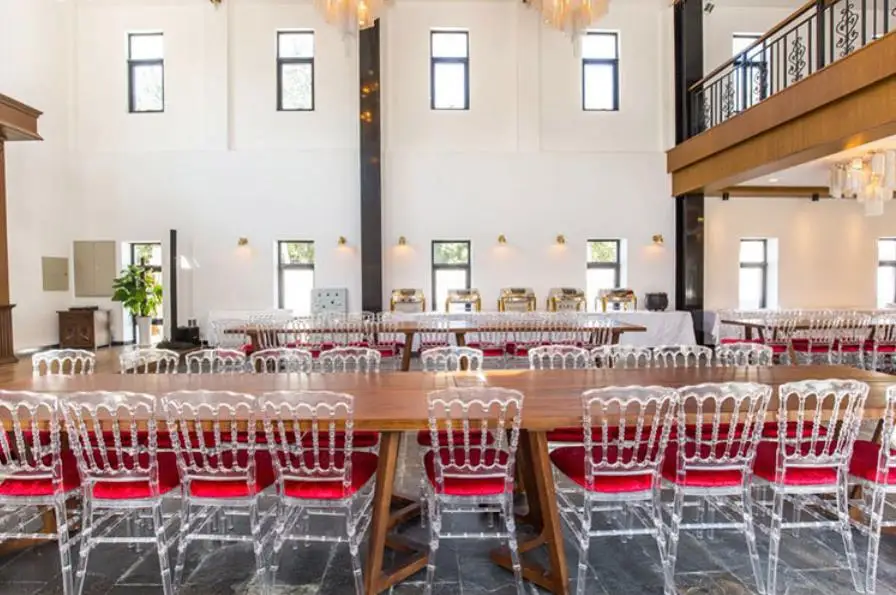 2023 Hot Selling Acrylic tiffany White Wedding Transparent Resin Phoenix Napoleon Wedding Chairs