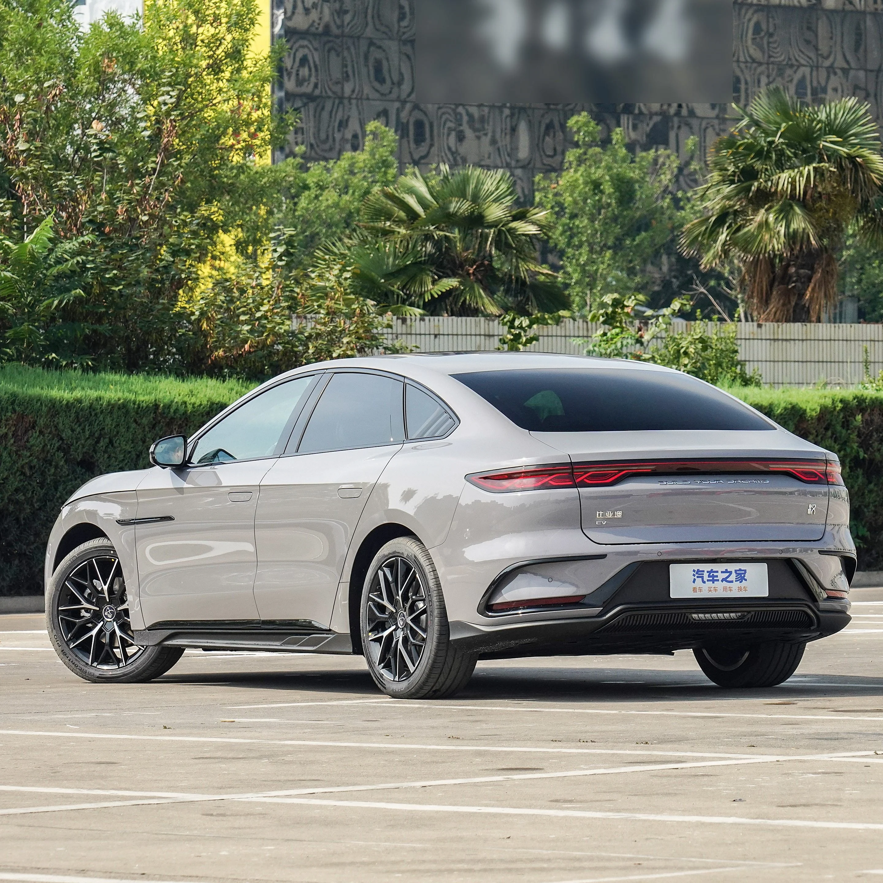 Электрические автомобили byd han произведенные в Китае с правым рулем б/у BYD Tang Rhd