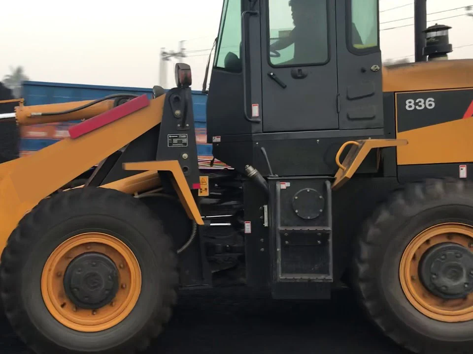 Большой колесный погрузчик CLG836 3cbm 4ton вес нагрузки