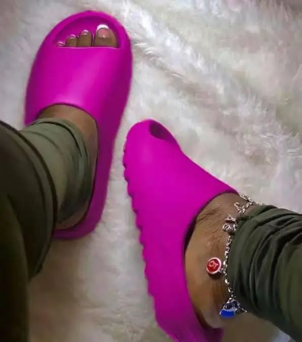 Inventory clearing Yeezy Slides Yezzy Slippers Colorful For Womens And Ladies